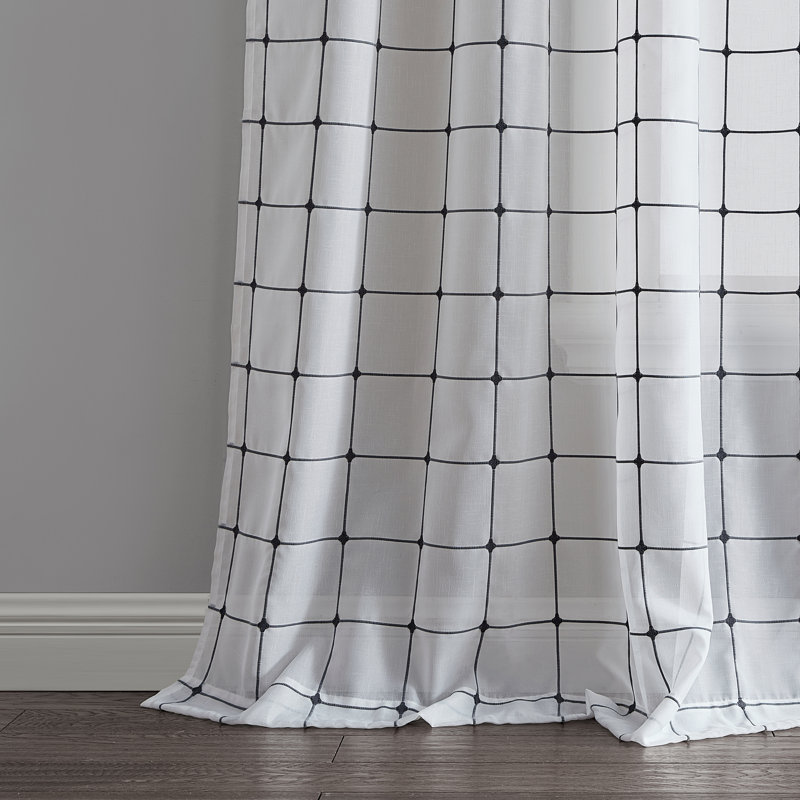 Rideau semi-transparent à carreaux avec passe-tringle, L 52 po x L 96 po, Noir