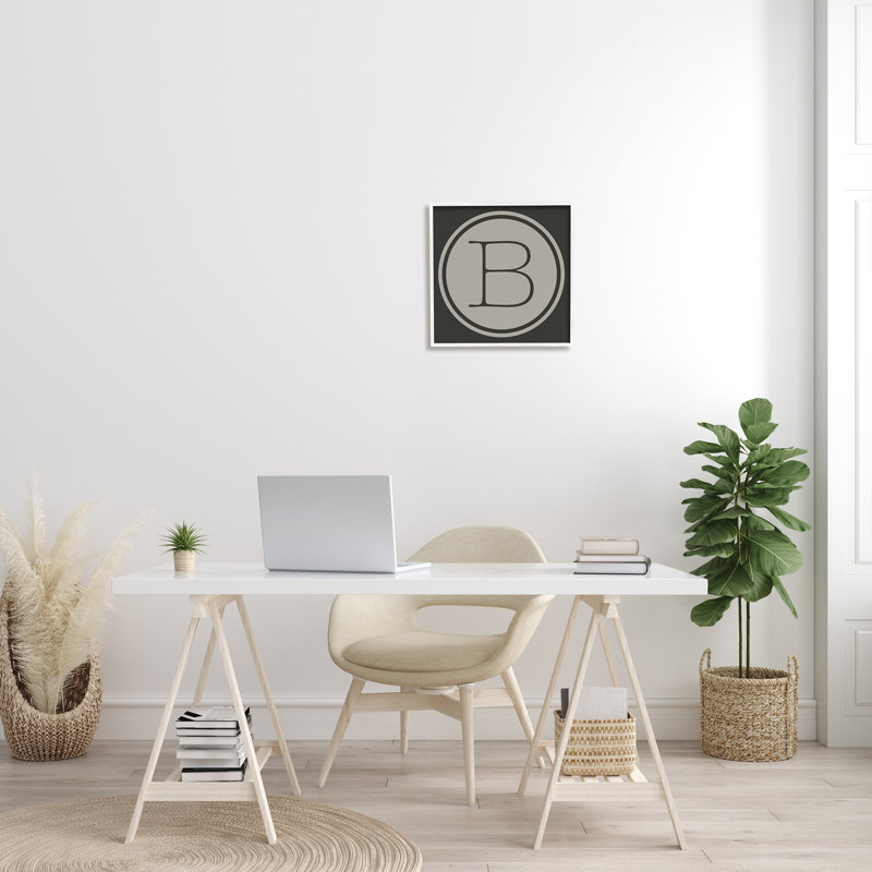«24_Modern A Initial Elevator Key forme circulaire toile tendue par Ziwei Li, Giclée encadrée blanc bord de mer
