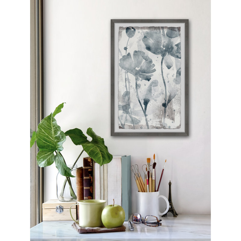 «Dramatic Blooms» par Parvez Taj - peinture encadrée, H 12 po x l 8 po x P 1,5 po