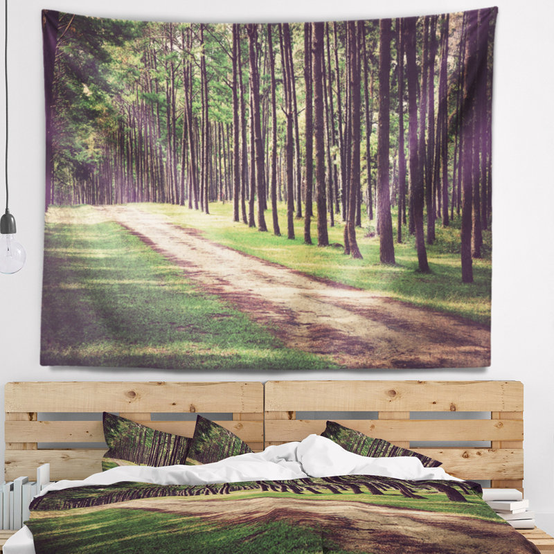 Tapisserie forêt de style rétro avec sentier, H 32 po x l 39 po
