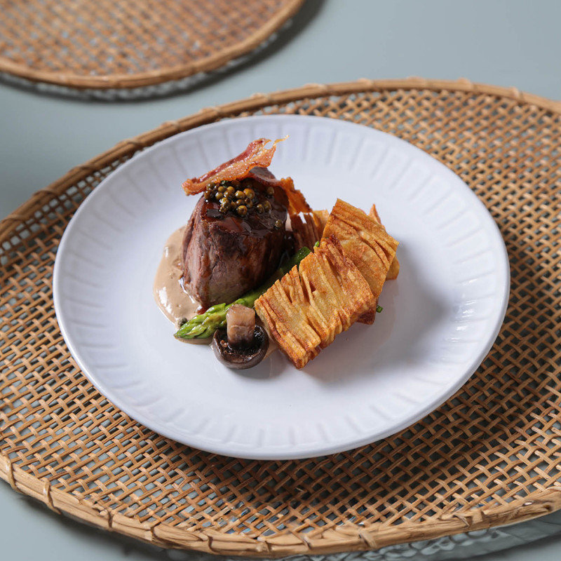 Assiette plate en grès de 10,23 po Aurora Commercial