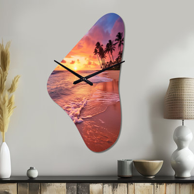 Zahiya Beach Photo Sunset Serenade III - Horloge de plage unique en métal, impression d'horloge murale asymétrique rose