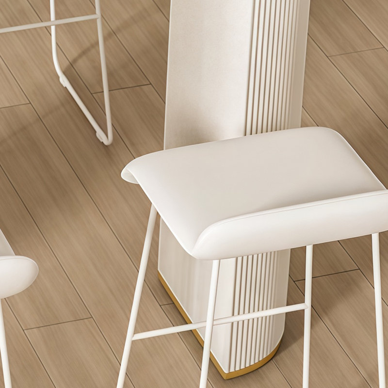 Une table de bar de style crème légère et luxueuse, H 41,3 po x L 78,7 po x l 19,6 po, Blanc, Blanc