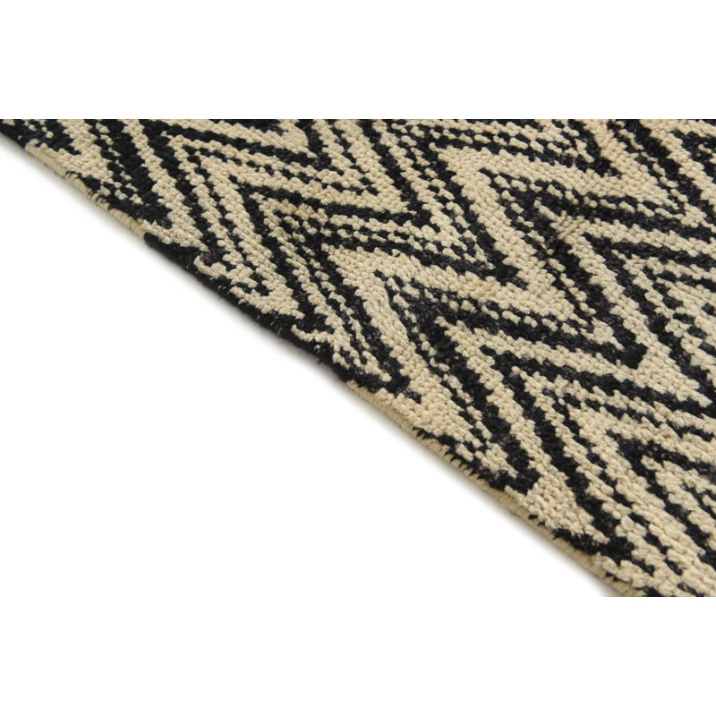 Tapis noir ivoire 5x8 Pires