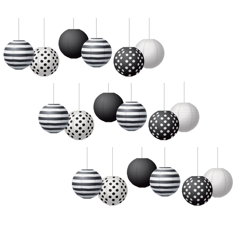 Lanternes suspendues en papier