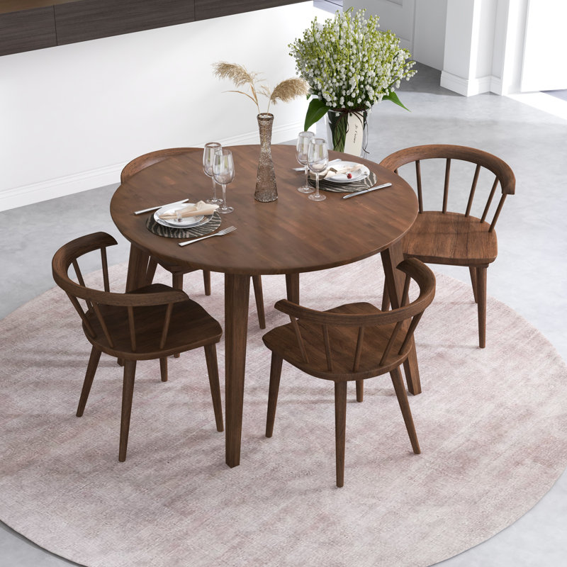 Ensemble repas pour 4 personnes Hajdar, Noyer