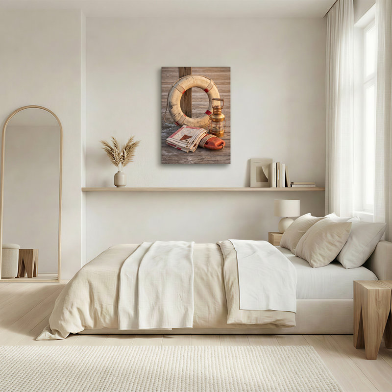 Art rétro sur toile en forme de lanterne sur un quai en bois, 36"H x 24"W