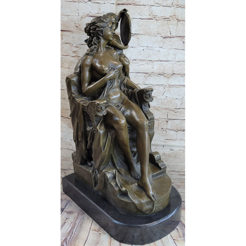 Figurines et sculptures