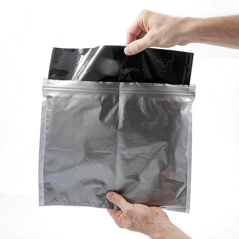 Camco 40 Pack Leak Proof Double Lined Camping Toilet Bucket Waste Bags, Black