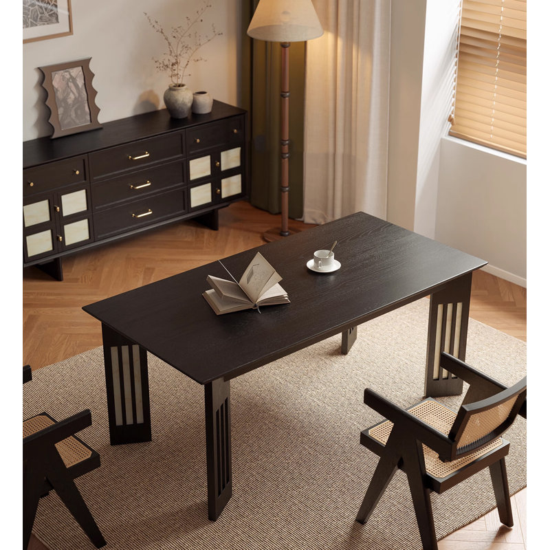 Une table de salle à manger rectangulaire unique en bois massif de style rétro, Noir, noir, noir, noir