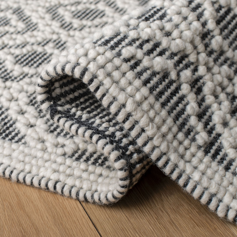 Nakita Natura Hand Woven Wool Geometric Rug, Rectangle 3' x 5'