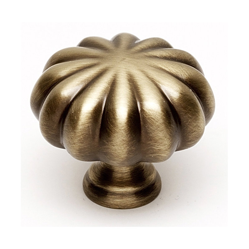 Round Knob, Antique English, 1.25" H x 1.5" W x 0.5" D