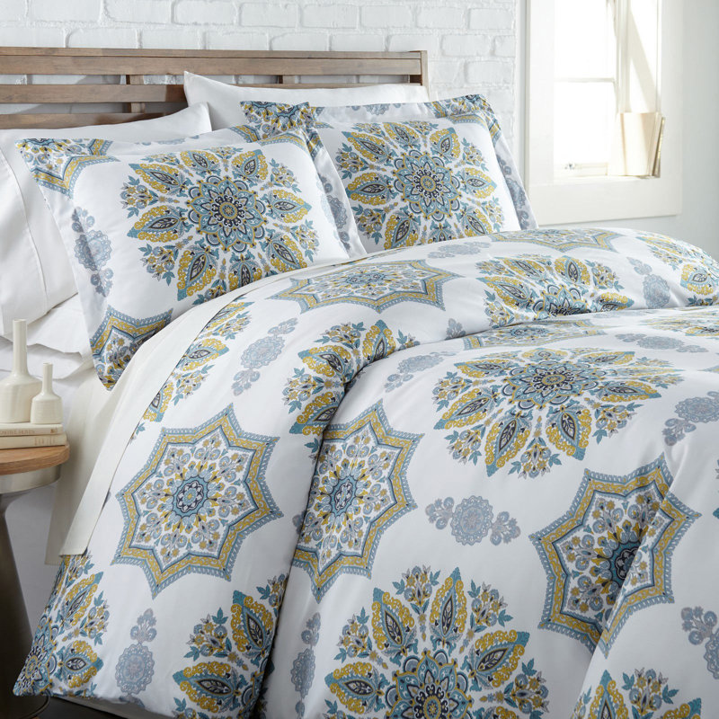 Ensemble d'édredon surdimensionné en microfibre rembourré de duvet synthétique de la collection Infinity par Southshore Fine Linens