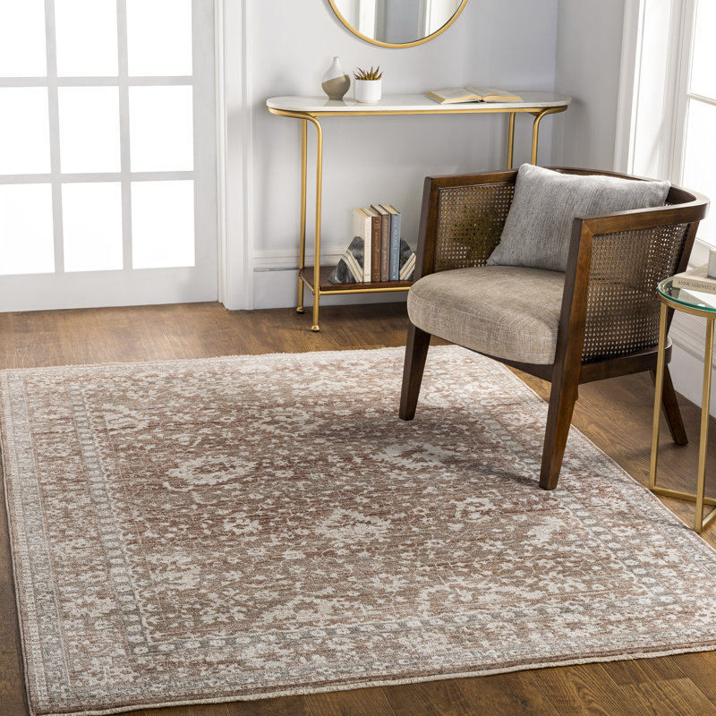 Everly Oriental Indoor Rug, Round 7'10"