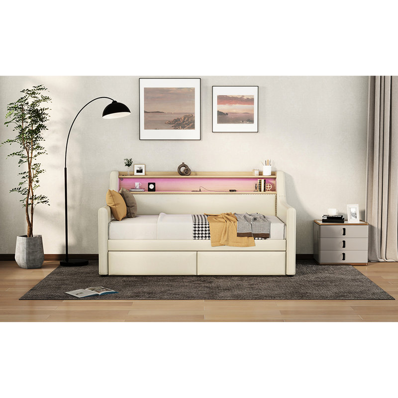 Lit de jour simple beige avec compartiments de rangement, station de charge et station à vêtements à lumières à intensité variable, ambiance de revêtement
