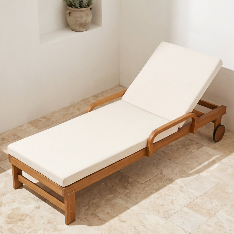 Ensemble de 2 chaises longues d'extérieur en bois d'acacia avec coussins résistants à l'eau et dossier réglable Mavela Sun