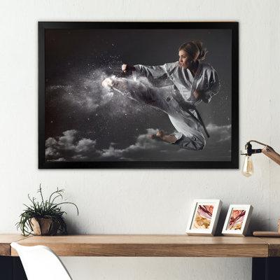 «In Air Karate Martial Art Kick», reproduction sur toile