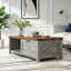 Table basse de style champêtre avec tiroir et étagères ouvertes