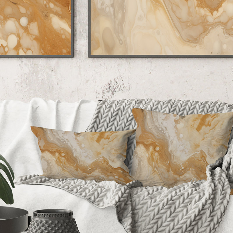 Crème marbrée Melody IV - Coussin décoratif à imprimé abstrait