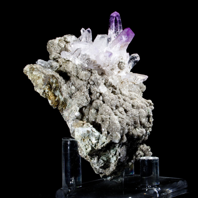 Améthyste en cascade sur Druzy Matrix