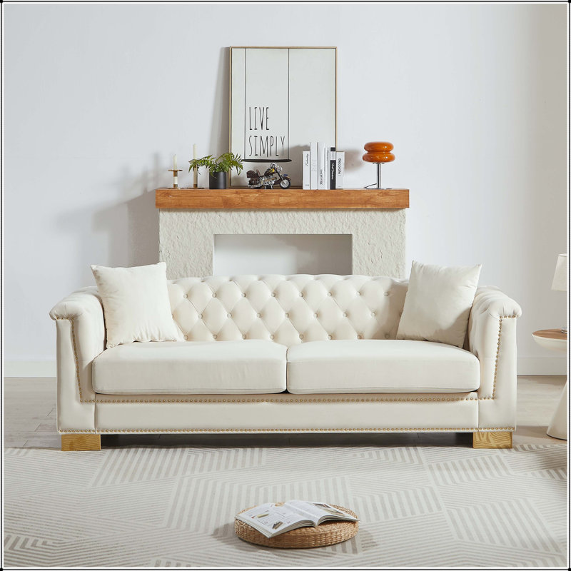 Canapé Chesterfield classique 84 po en velours 3 places avec têtes de clous dorées, Beige Velvet