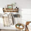 Portemanteau mural avec tablette, organisateur de hall d'entrée à 5 crochets avec panneau en bois rétro pour chapeaux, sacs et clés, solution de rangement peu encombrante-708649175