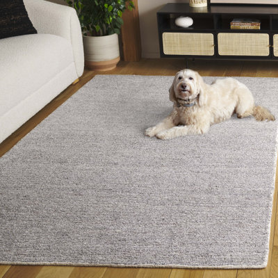 Tapis touffeté à la main