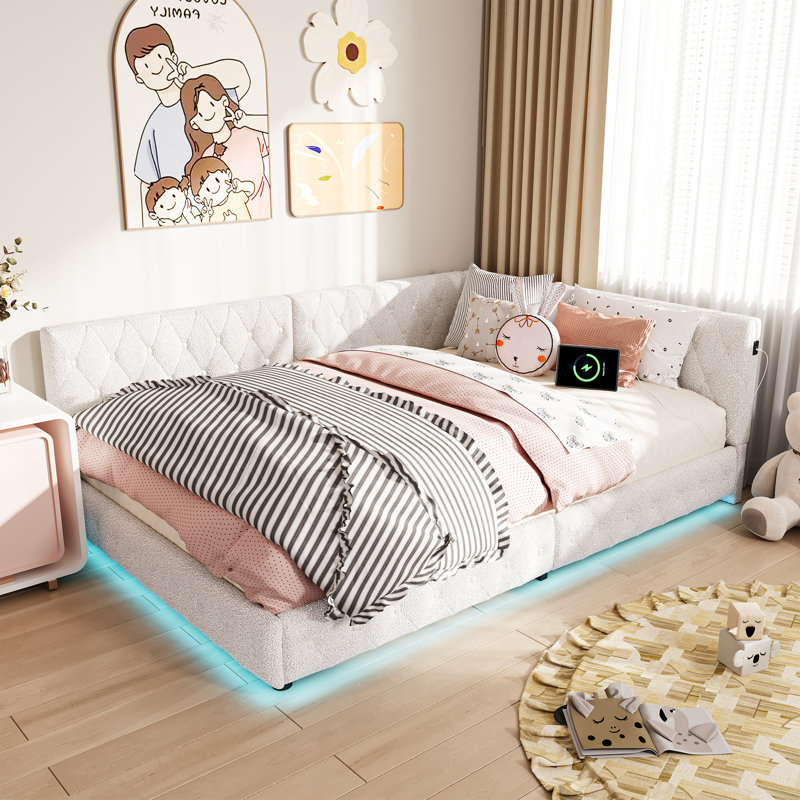 Bed, White