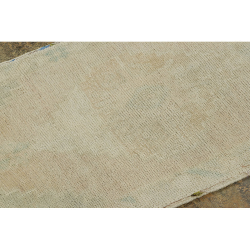 Vintage One-of-a-Kind 2'x3' Area Rug