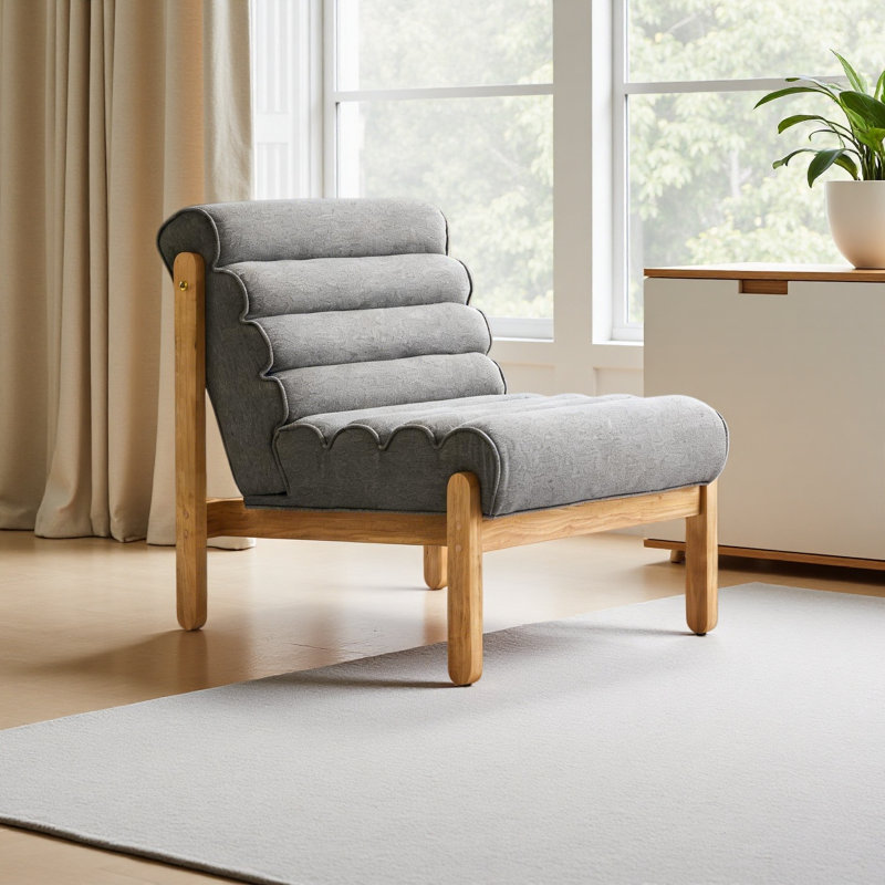 Fauteuil d'appoint Fluffy avec structure en bois massif, Naturel, Gris foncé