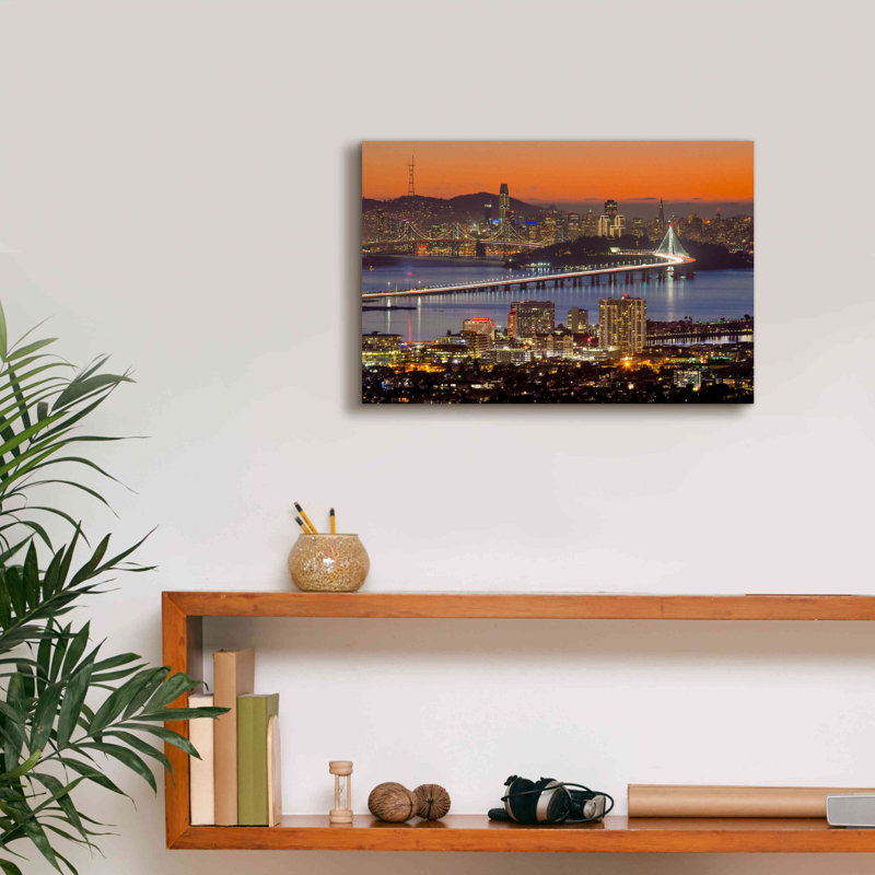 «Bay Bridge from Berkeley» par John Gavrilis, estampe numérique sur toile, H 12 po x l 18 po x P 0,75 po