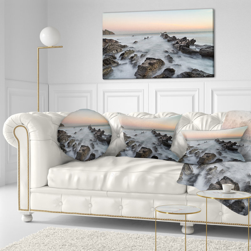 Coussin lombaire avec eaux de mer roche shore
