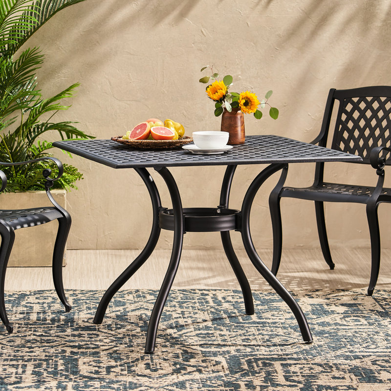 Table d'extérieur en aluminium, carrée 38,95 po, aspect sable noir, carrée 38,95 po, utilisation