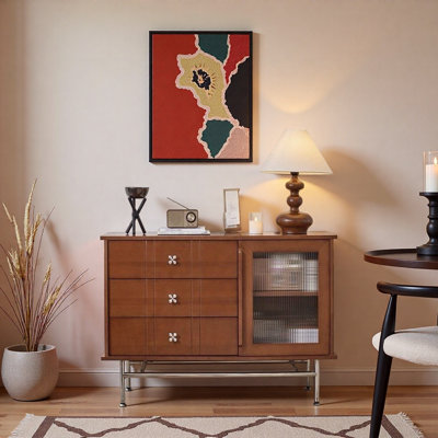 Vitrine médiévale minimaliste et élégante