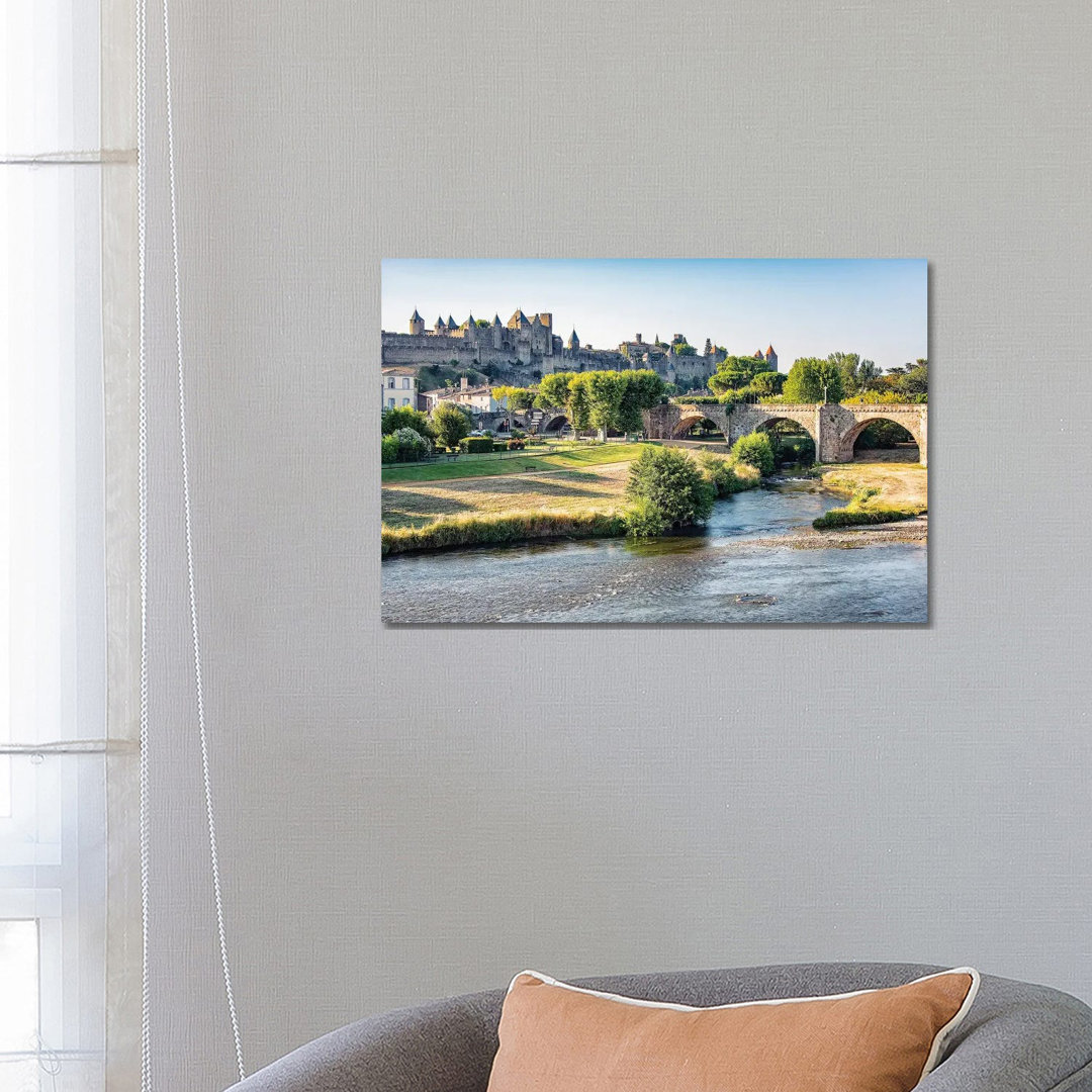 Carcassonne Festung von Manjik Pictures - Galerie-verpackte Leinwand Giclée auf Leinwand