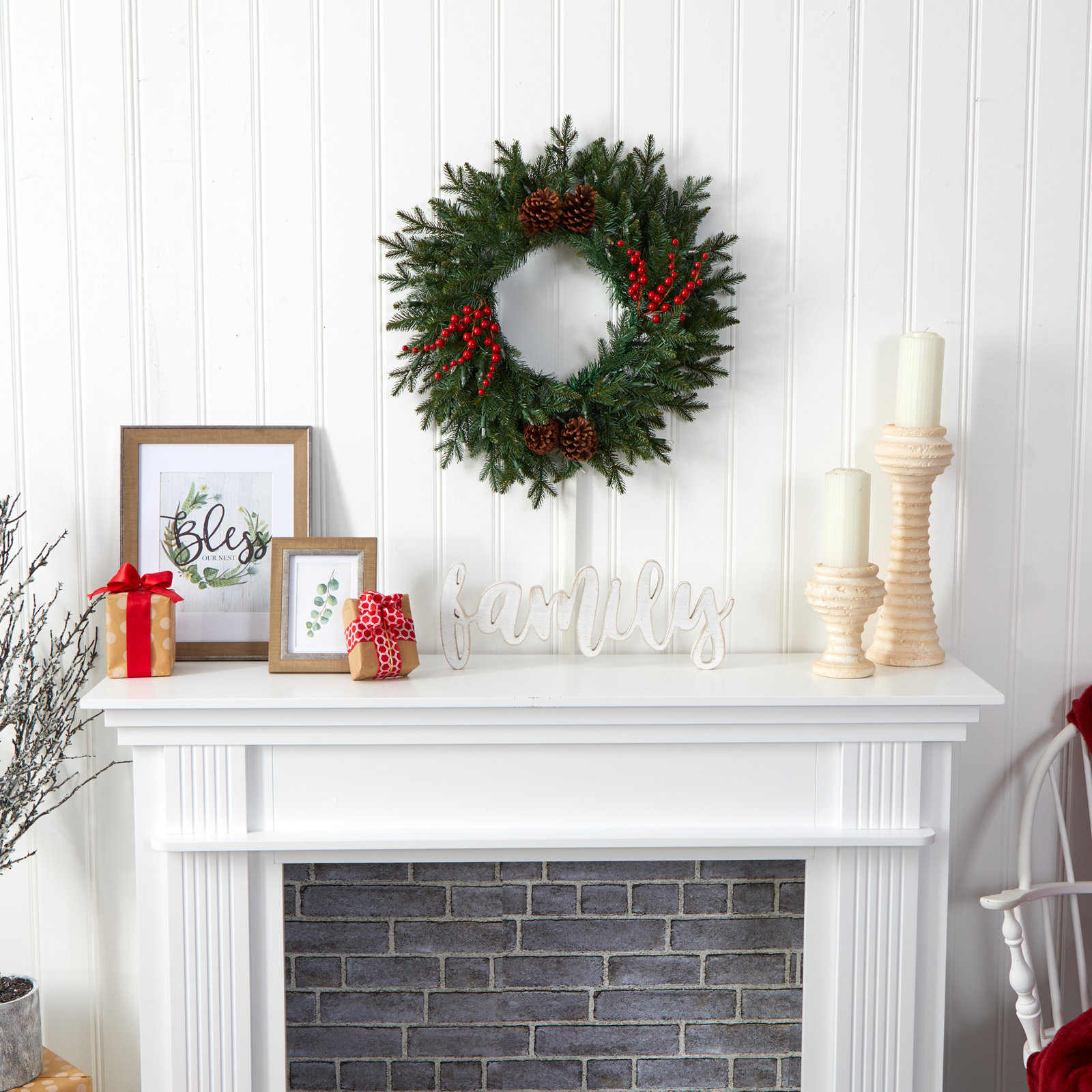 24'' Lighted Wreath