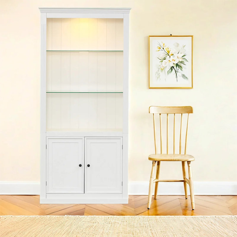 Armoire décorative avec deux portes et tablettes en verre