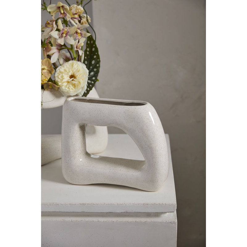 Vase Yori 12 po x 3,75 po x 9,5 po