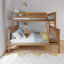 Lit superposé simple au dessus d'un lit double en bois massif-305743977