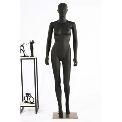 Amanie People Statue