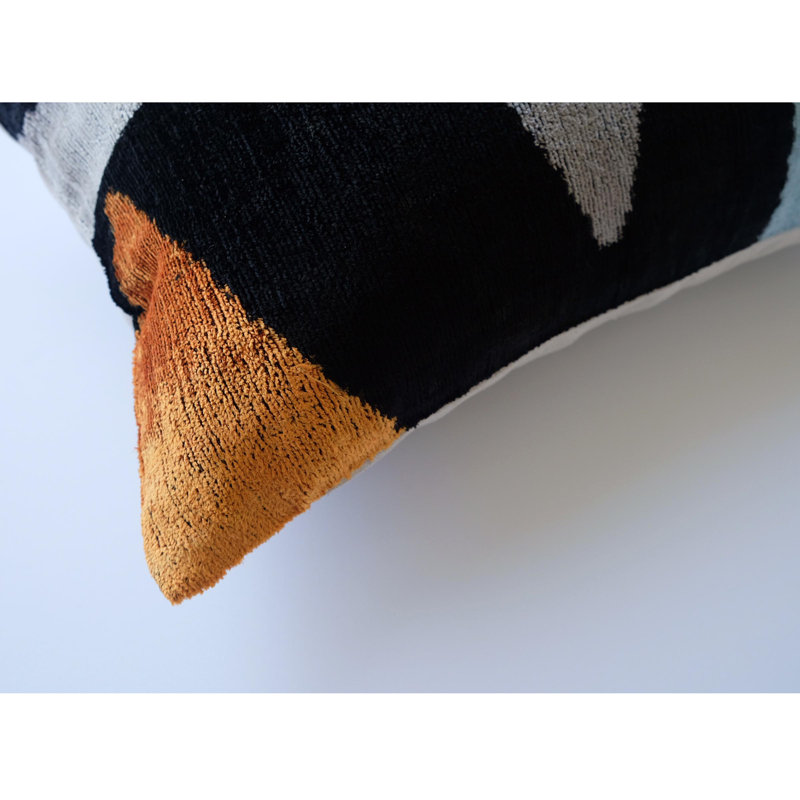 Coussin en soie Kara, Multicolor Abstract 2, 20" x 20"