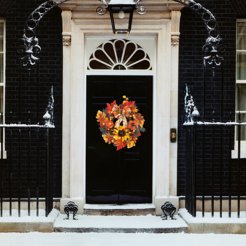 Faux Lighted Mixed Assortment Plastic 24cm Wreath