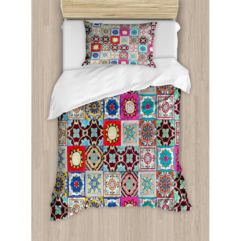 Eclectic Polyester Floral Duvet Cover