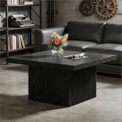 Table carrée carrée (sans la chaise)