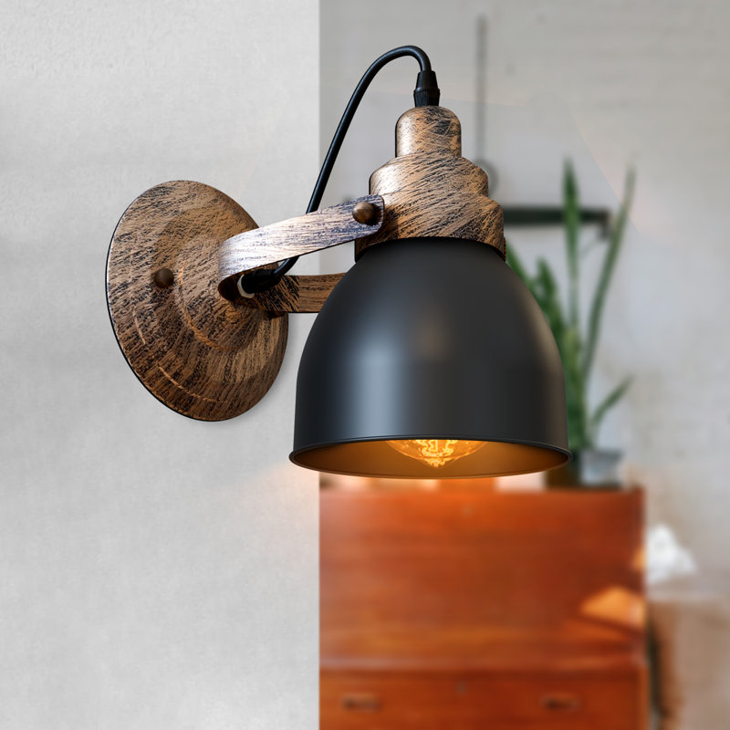 Amein Armed Sconce, Black