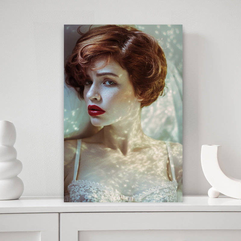 «Dreamy Redhead Portrait», impression délicate de portrait élégant, 18" H x 12" W
