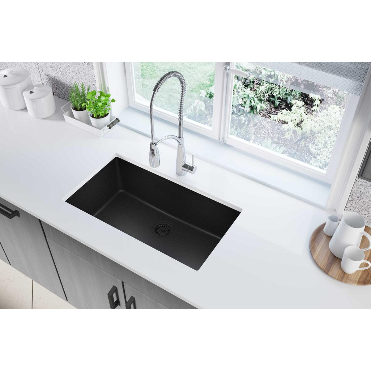 Quartz Classic 33" Undermount Kitchen Sink, Black