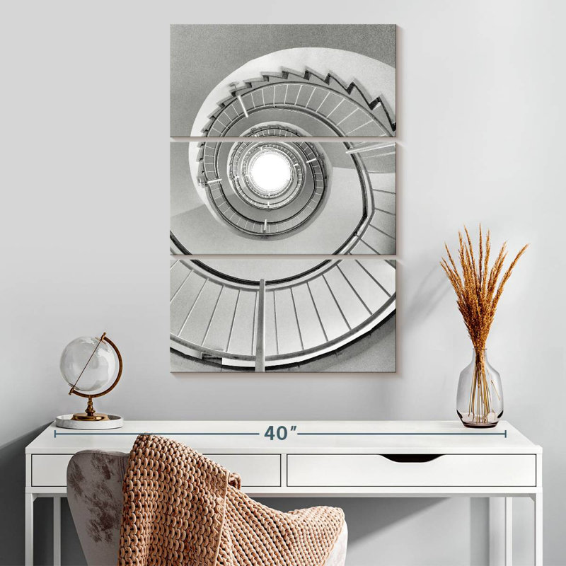 Lilie Monochrome Spiral Staircase, 32" H x 20" W