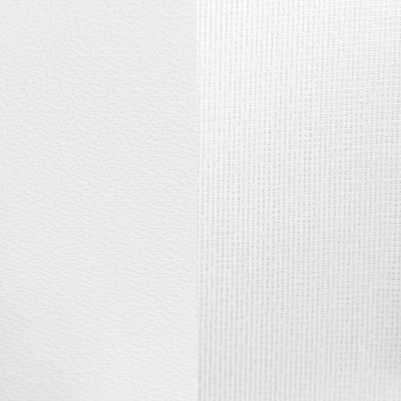 Voilages verticaux filtrant la lumière