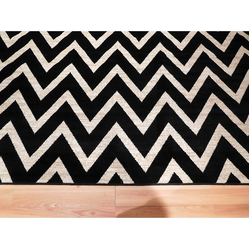 Tapis noir / ivoire en laine à motif chevron Giunta, Rectangle 8 pi x 11 pi